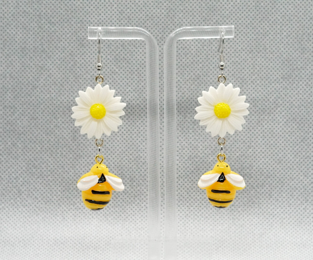 Daisy Bee Earrings